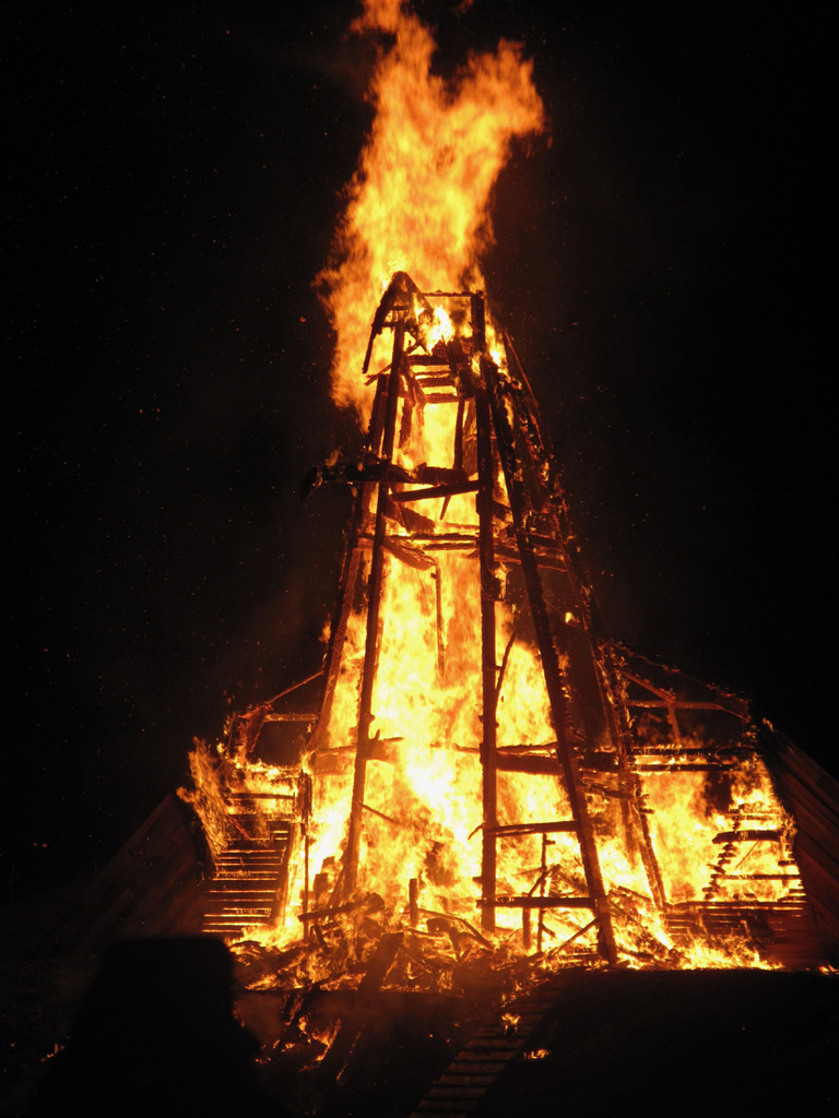 Seasonal bonfire